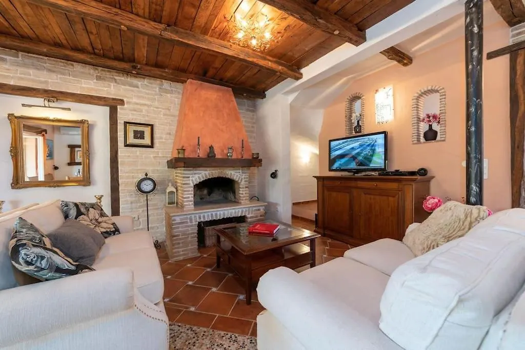 Casa Vivo Villa Labinci